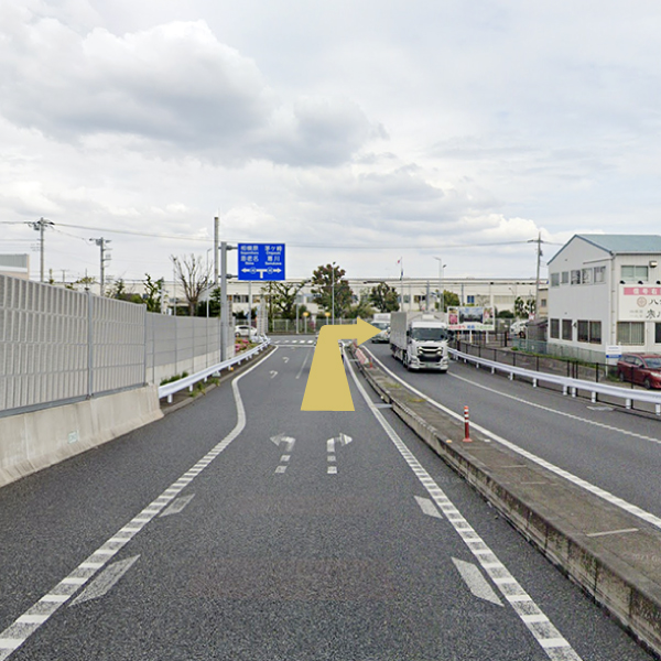 県道47号線を右折 県道47号線を右折